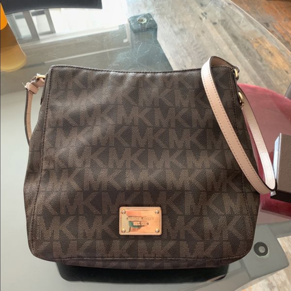 Michael Kors Crossbody Bag